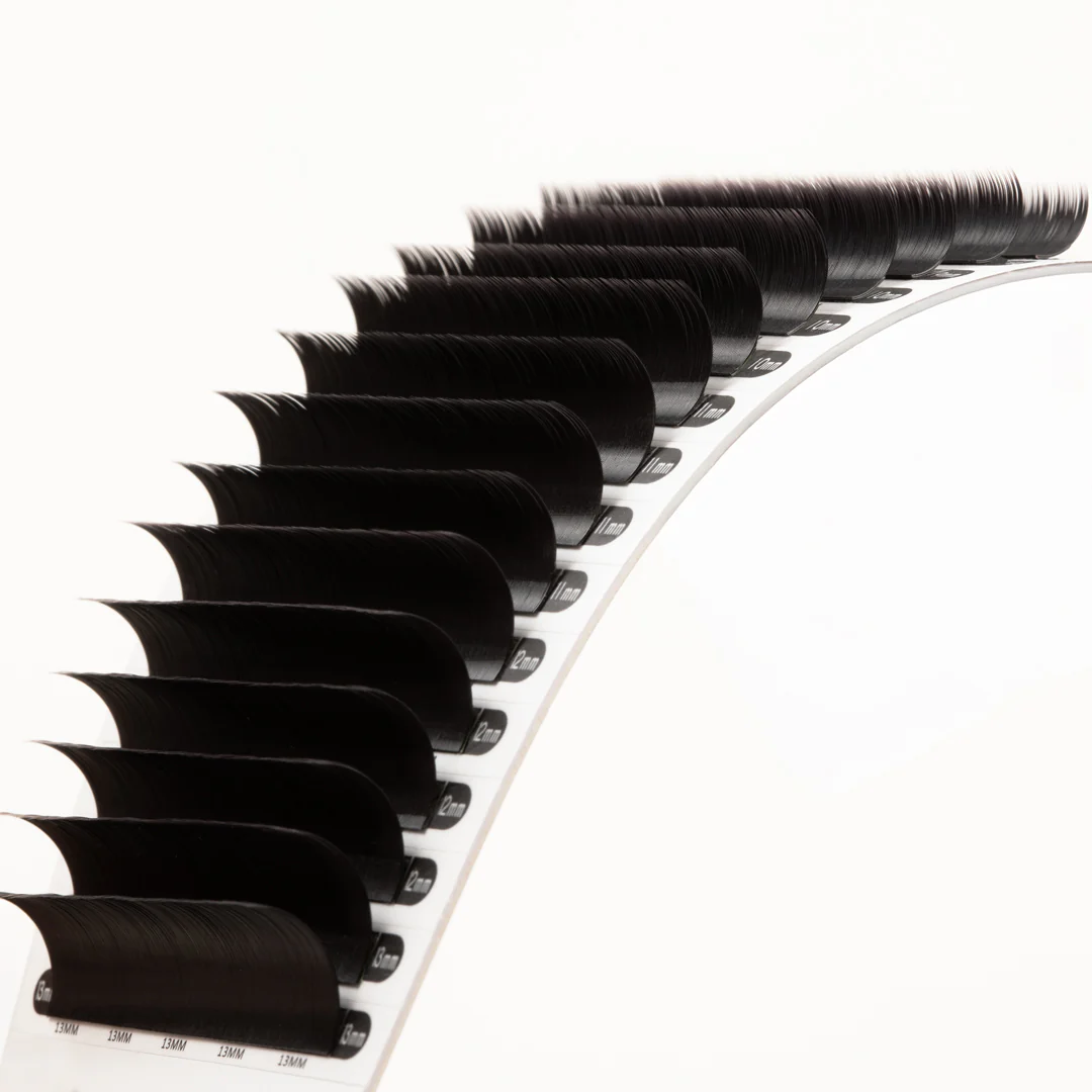 Classic Mayfair Lashes 0.15 - Image 3