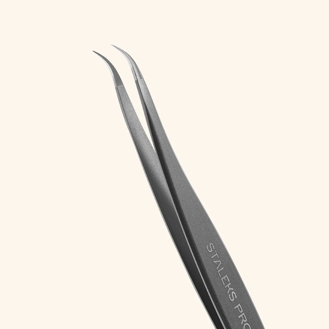 Petite Curved Tip Classic & Volume Eyelash Extension Tweezers - Image 4