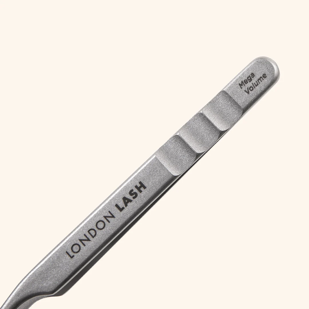 Petite L-Shape Classic & Volume Eyelash Extension Tweezers - Image 5